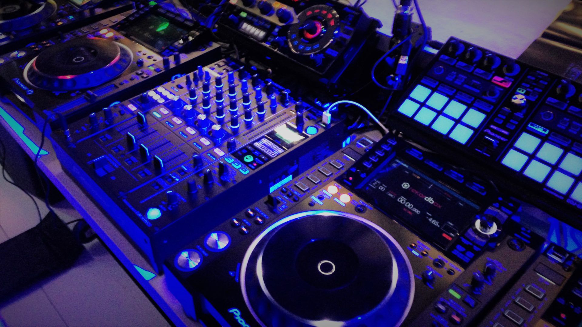 DJ Falk Schuhmann - Equipment